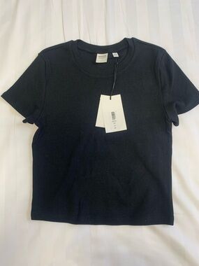 Aritzia Black Ribbed Short Sleeve Crew Tee